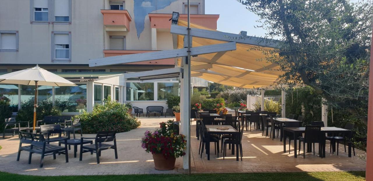 Hotel Corallo Fregenae Exteriér fotografie
